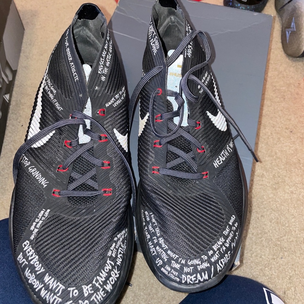 COPY - Hustle hart shoes by Nike came out about five years ago practic brand new